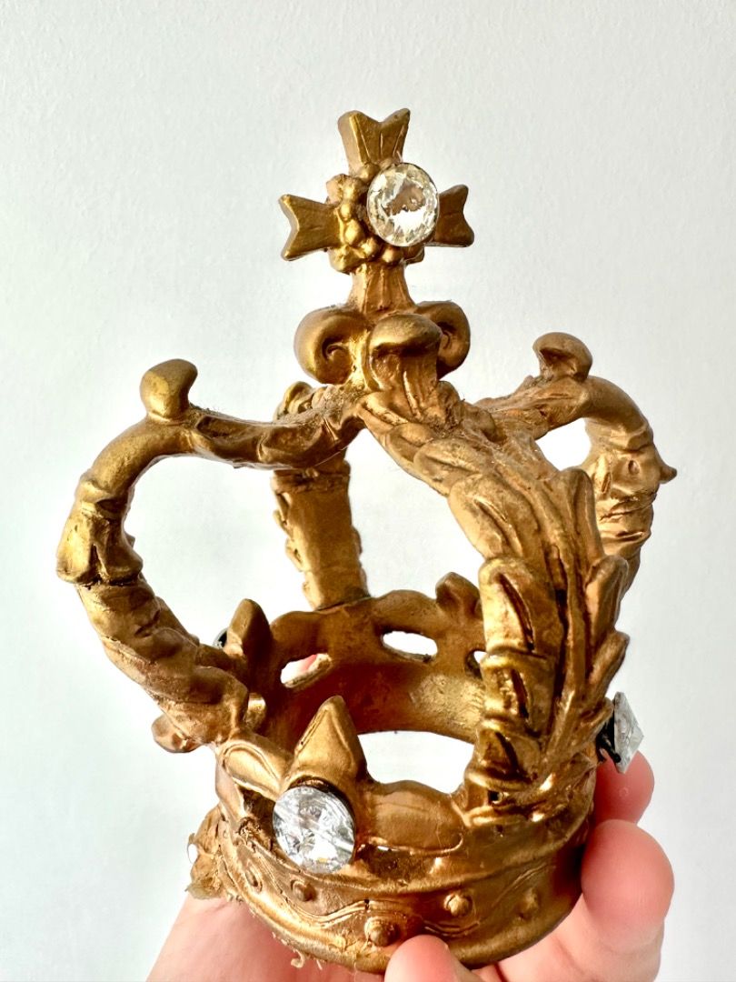 Baroque victorian rococo crown gold decor display, Furniture & Home ...