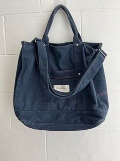 Beyond the Vines Canvas Carryall 02 Large