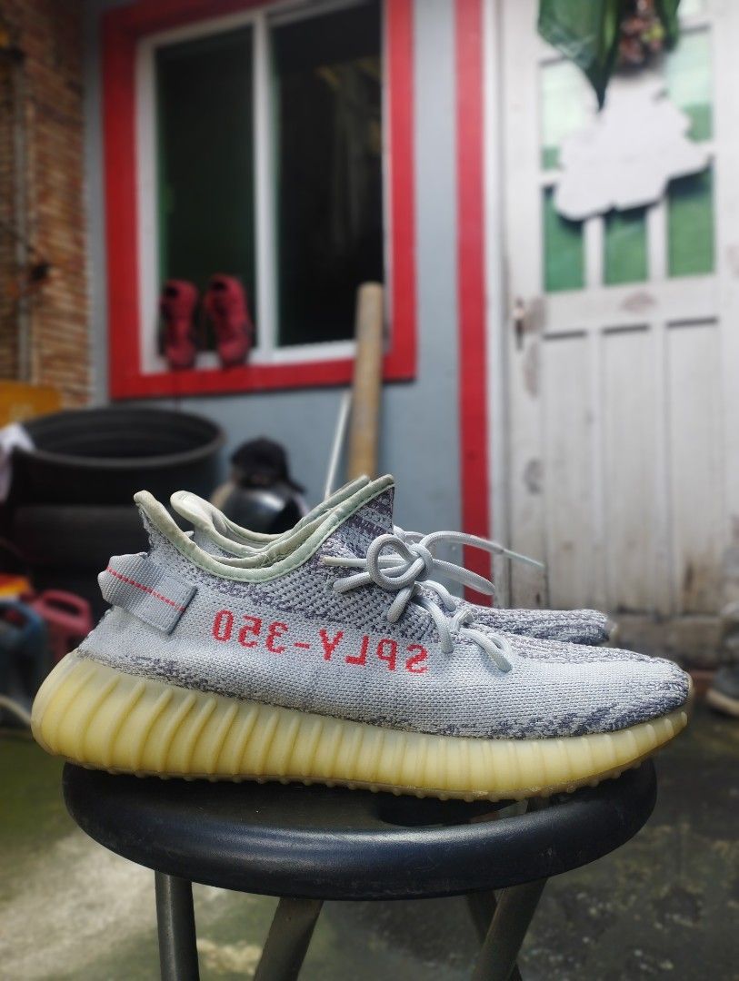 Yeezy blue hotsell tint yellowing