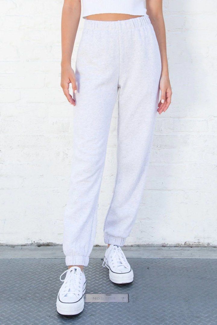 BNWT Brandy Melville light grey sweatpants Women s Fashion Bottoms Other Bottoms on Carousell