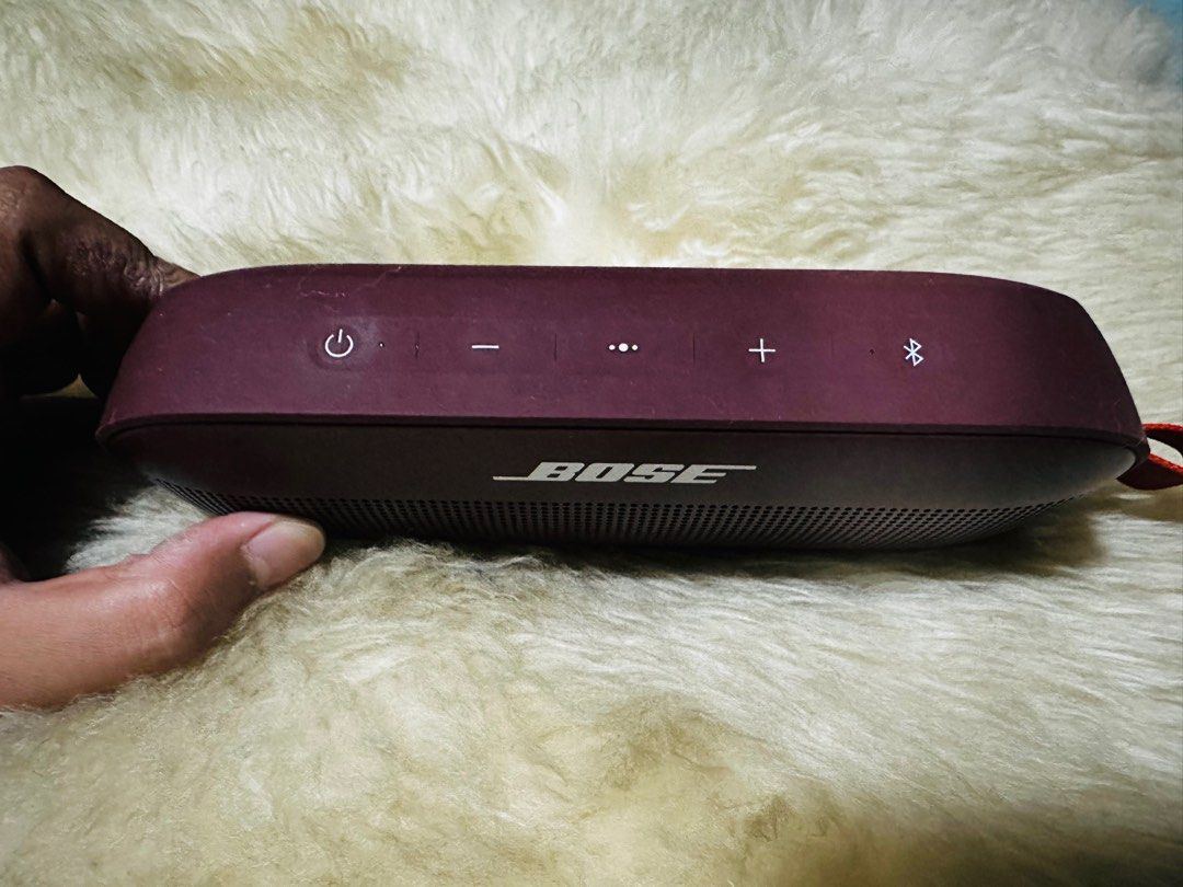 Bose SoundLink Flex Speaker Audio Portable Audio Accessories on