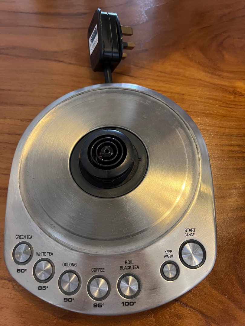 Breville electric tea kettle, TV & Home Appliances, Kitchen Appliances