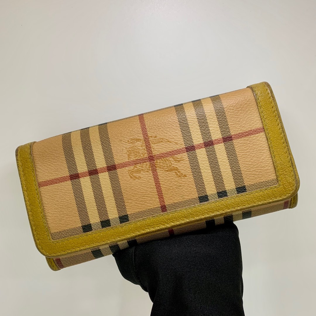 Authentic Burberry zip Long wallet, Luxury, Bags & Wallets on Carousell