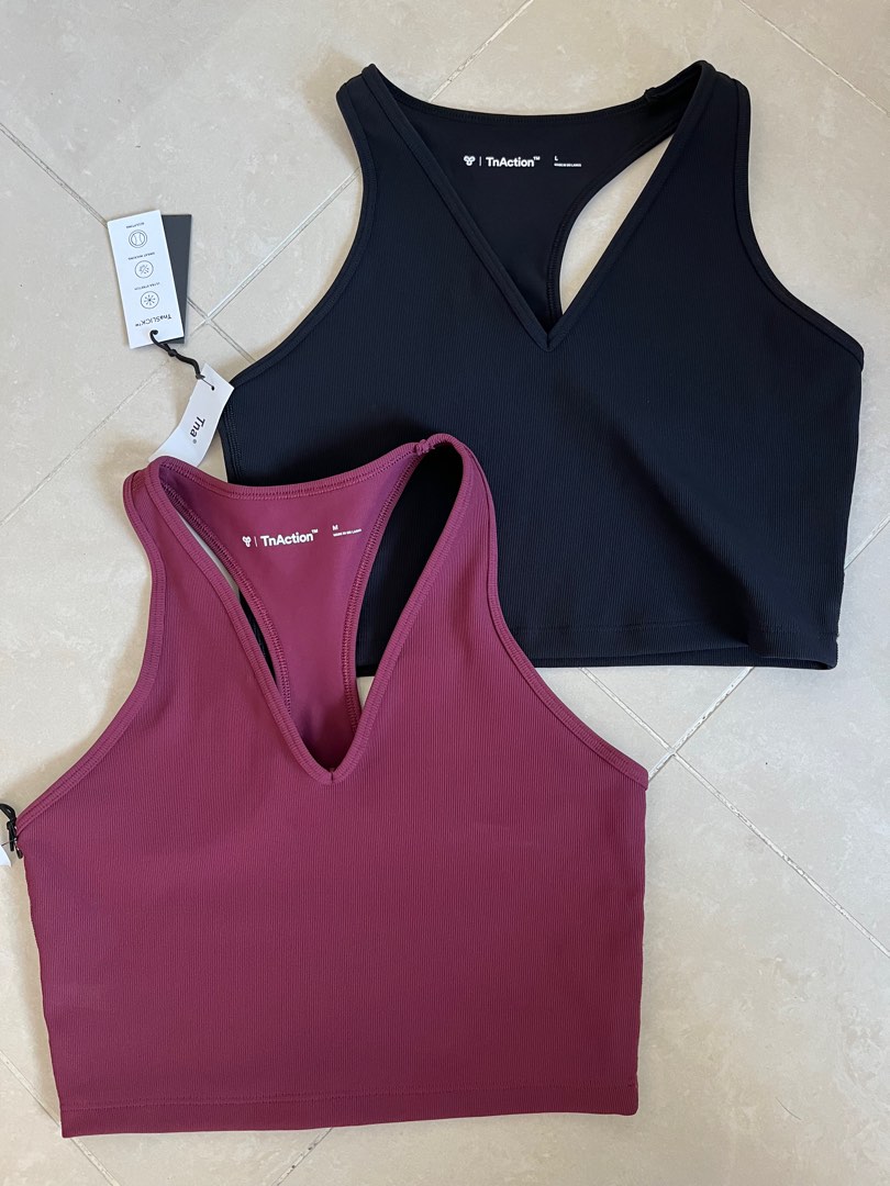 原價480! Size 6 Lululemon in movement high rise short 2.5” fast dry yoga  short everlux fabric same as wunder train high rise tight fabric  快乾物料瑜伽短褲Lululemon貼身短褲, 女裝, 運動服裝