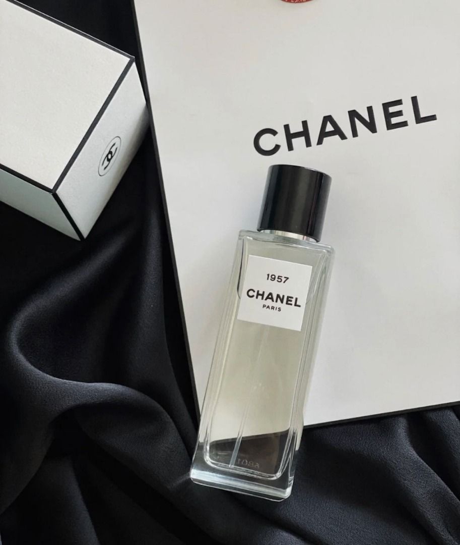 Musk Perfumes: 13 Best Subtle Scents That'll Last All Day