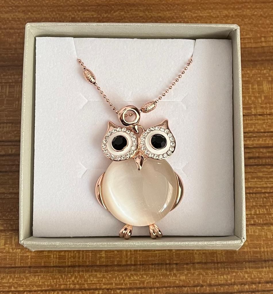 Gold owl pendant best sale