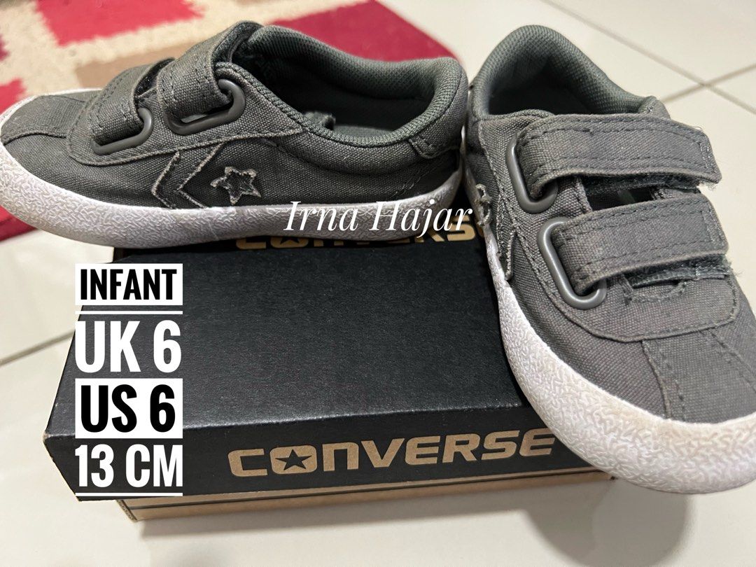 Kids black sale velcro converse
