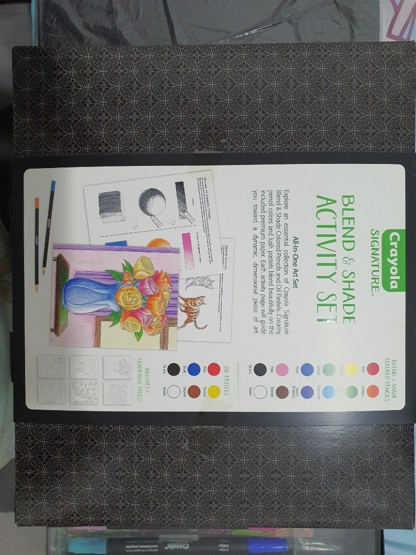 Crayola Signature Blend & Shade Activity Set