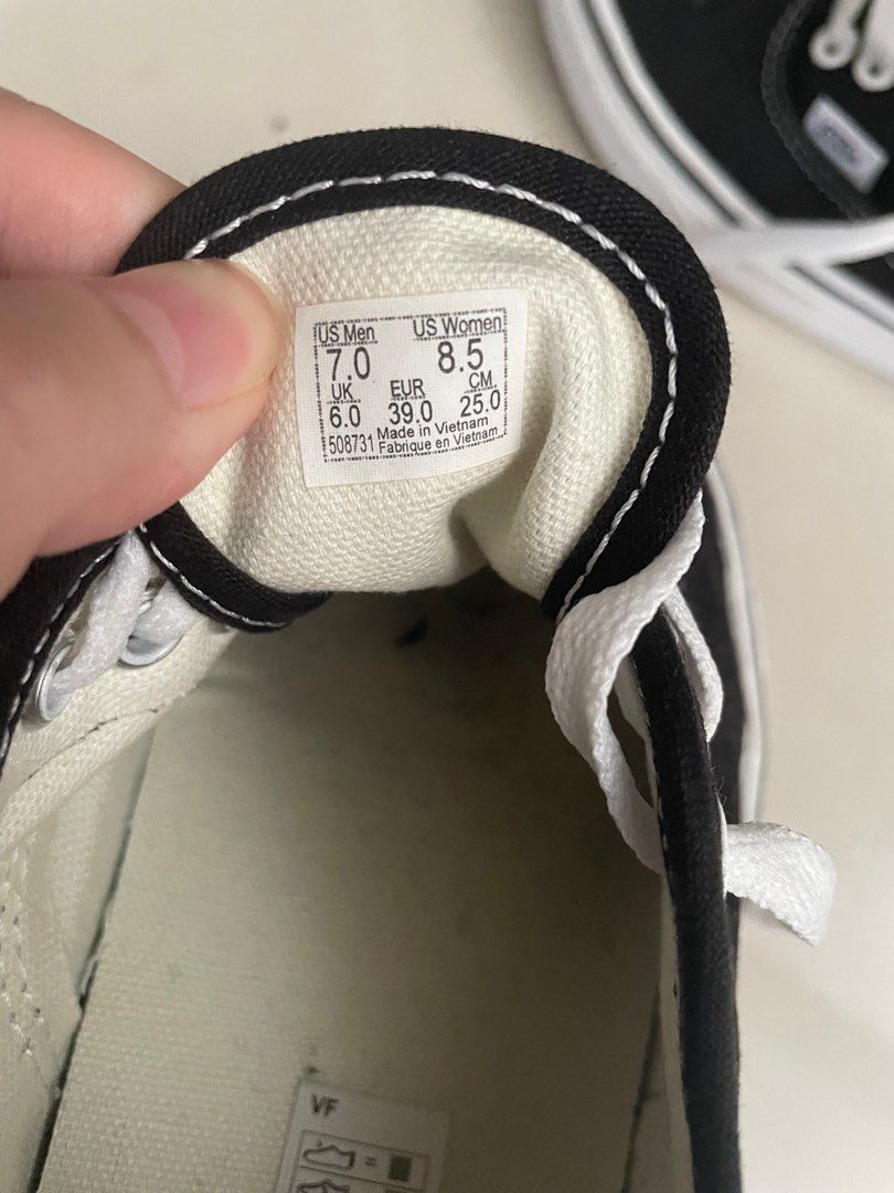 Tag size sales vans original