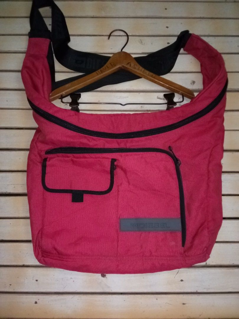 Ash Messenger Bag