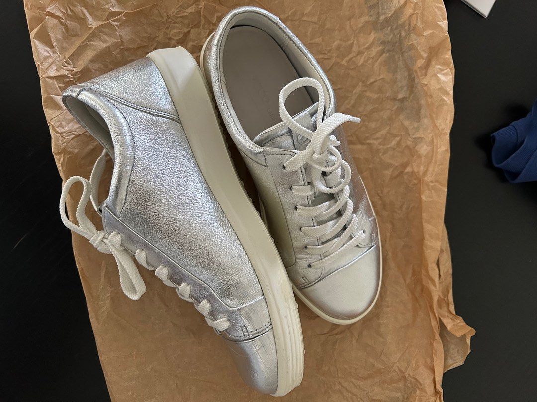 Ecco top silver sneakers