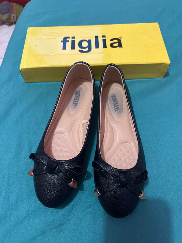 Figlia Black Doll Shoes, Women's Fashion, Footwear, Flats & Sandals on ...