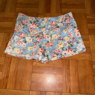 Floral Short Pants