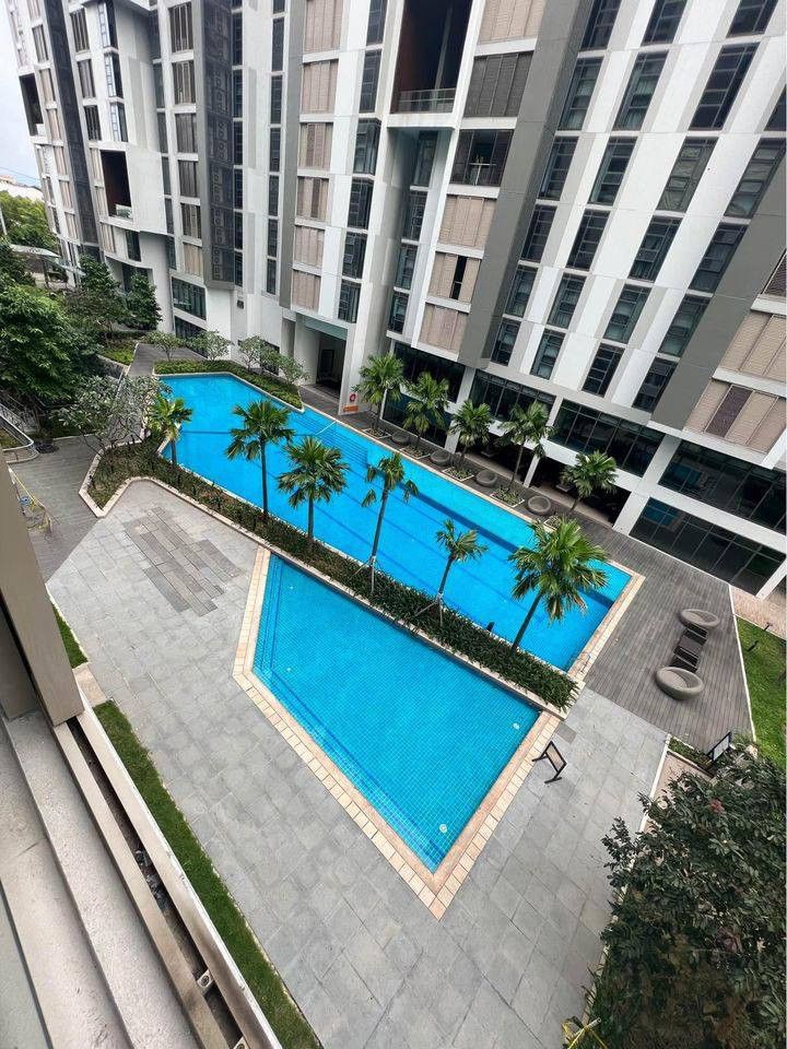 FOR SALE Arbor Lanes Fern Tower 3 Bedroom Unit, 1 Parking Slot, BGC
