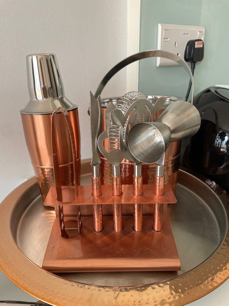 Full bar set with ice bucket, TV & Home Appliances, Kitchen Appliances