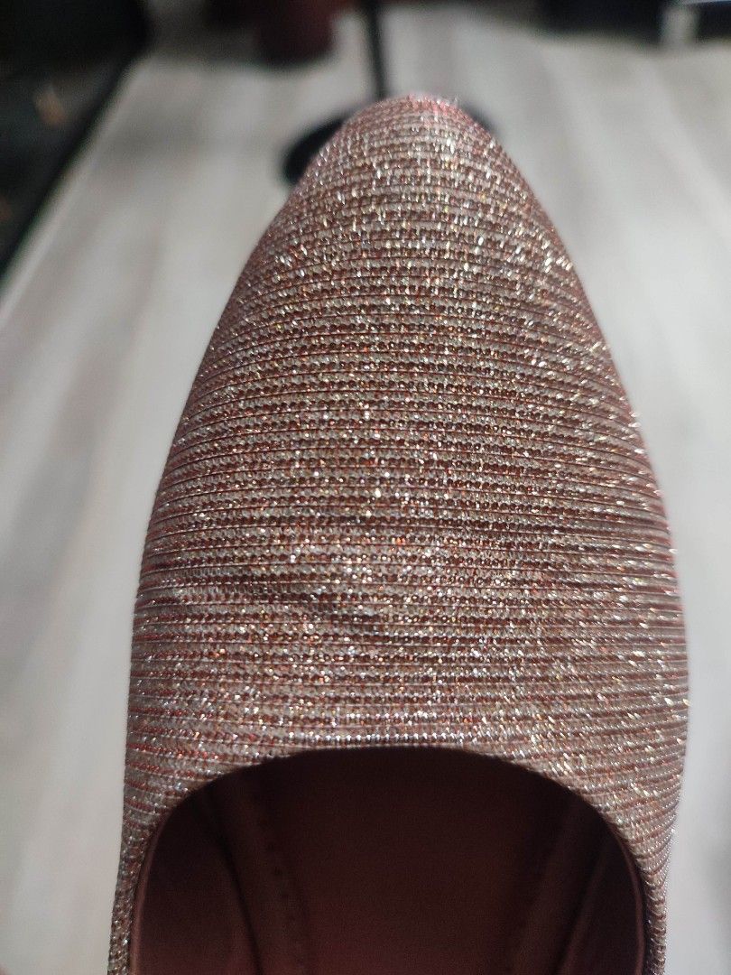 Girls rose hotsell gold glitter shoes