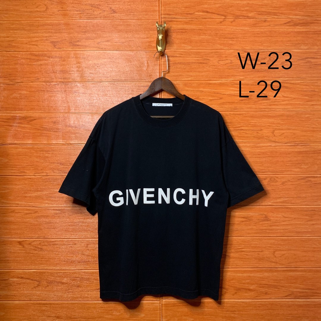 Givenchy Oversized BLACK Logo T shirt Men s Fashion Tops Sets