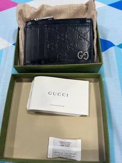 Authentic Gucci Bee Wallet, Men's Fashion, Watches & Accessories, Wallets &  Card Holders on Carousell