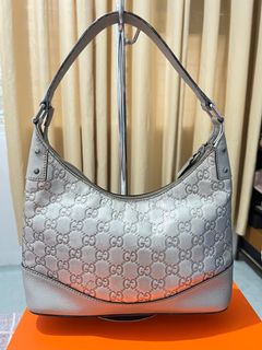 (Category: ) located in . Submitted by luxebagstorebyrgdc (Listing ID 1256766661, Image 1). Description: .