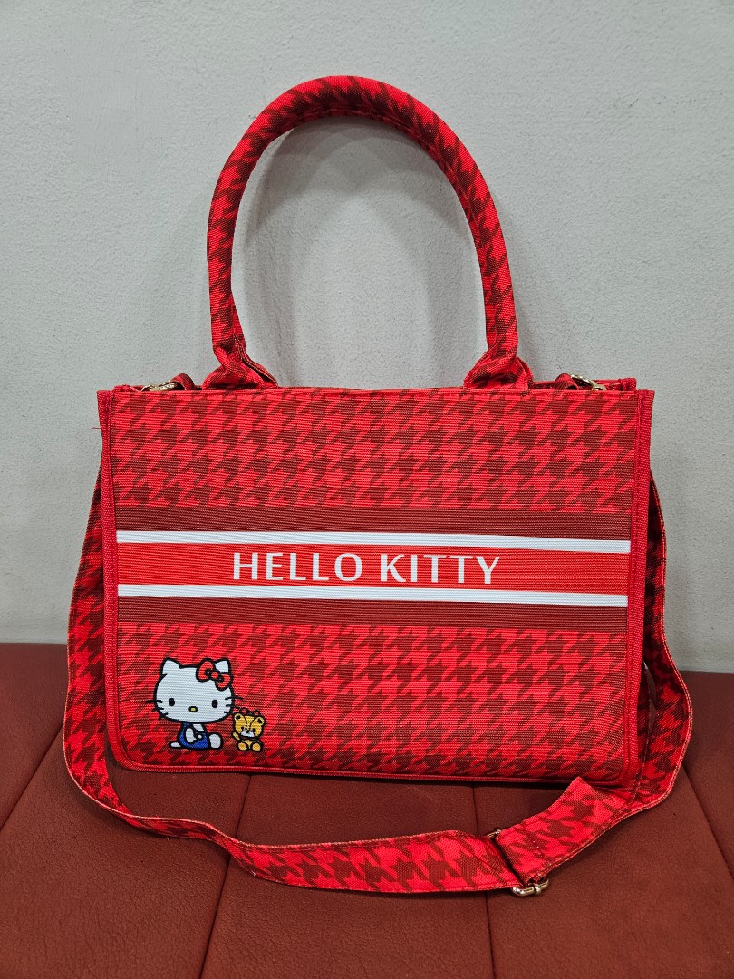 New Sanrio Genuine Hello Kitty Messenger Bag Underarm Bag