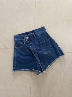 (Category: ) located in . Submitted by fluffled (Listing ID 1256822017, Image 1). Description: .