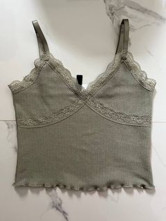 (Category: ) located in . Submitted by thiftcloset (Listing ID 1256717890, Image 1). Description: .