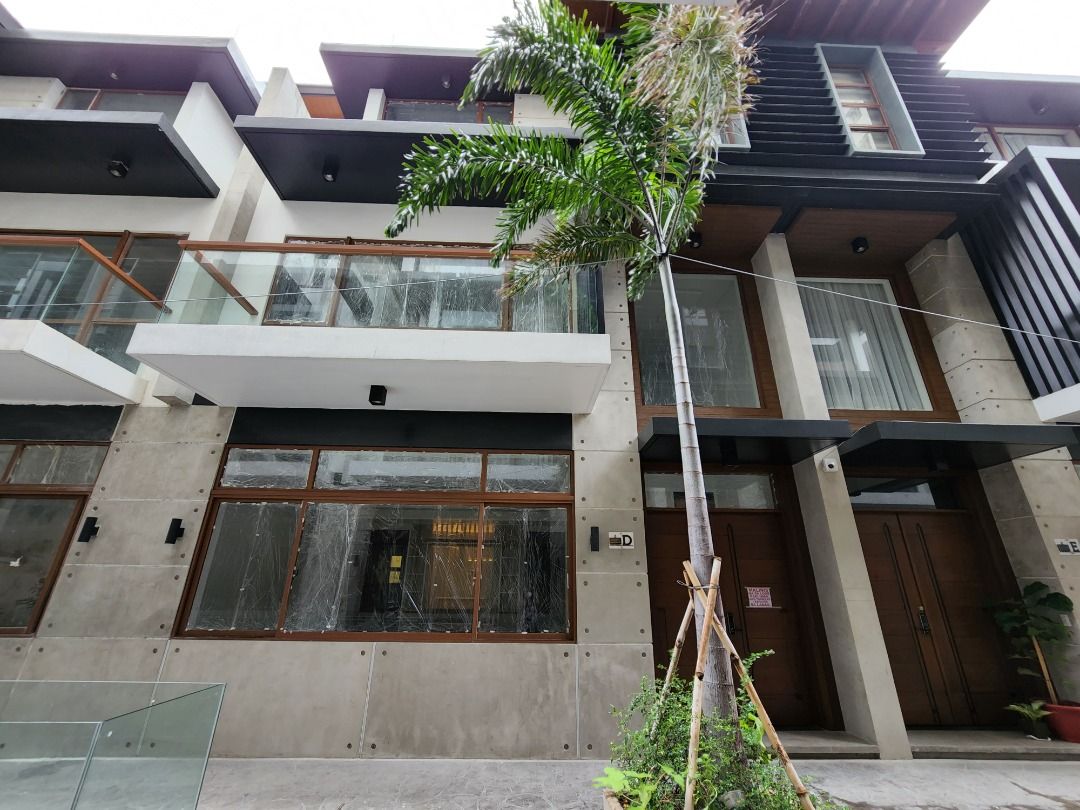 House and Lot For Sale in Tomas Morato Quezon City 1 Unit Left