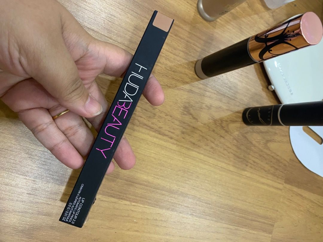 Huda Beauty Lip Pencil Sandy Beige, Beauty & Personal Care, Face