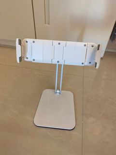 I pad / mobile holder456836572366786560