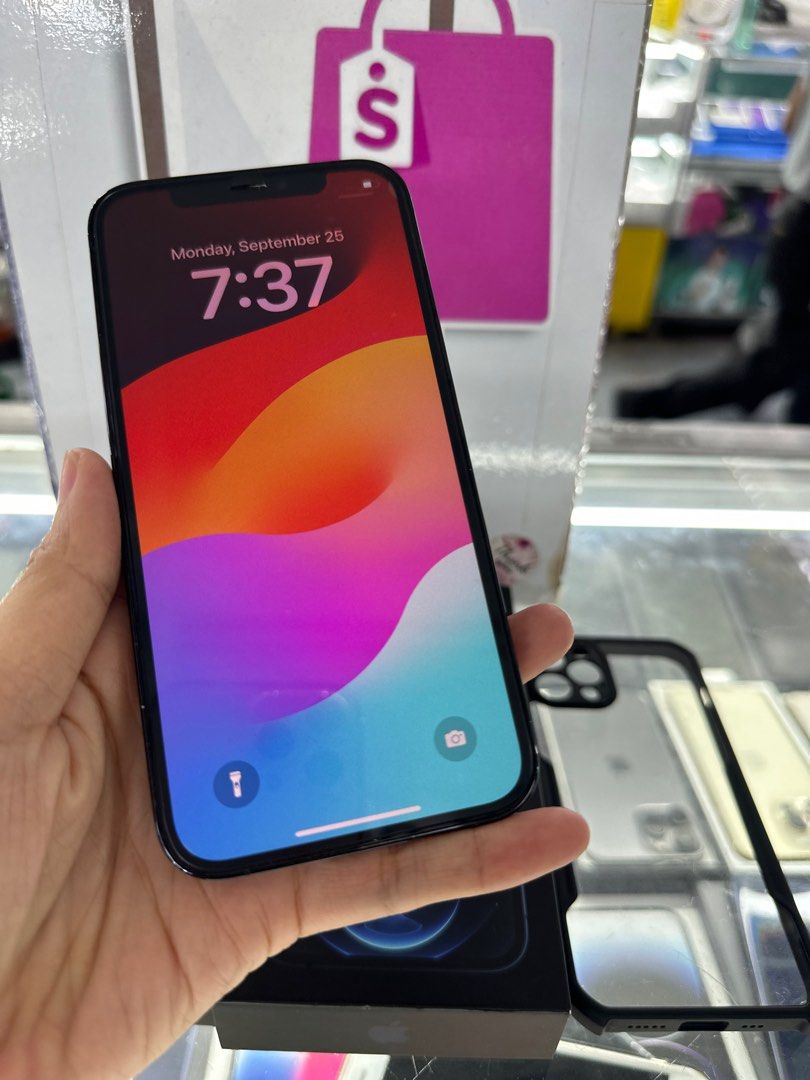 iphone 12 pro 256gb 2ndhand (Category: iPhone 12 Series) located in Cainta. Submitted by vine_gadget_shop (Listing ID 1256806148, Image 1). Description: iphone 12 pro 256gb 2ndhand complete package with free case pick up store greenhills shopping center we accept trade in we accept credit card installment we do cod and door to door we ship nationwide for fast transaction call 09277368323 look for vine.