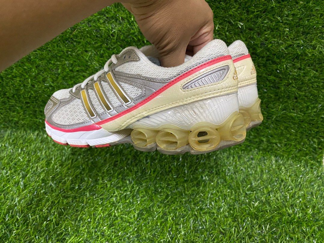 Adidas bounce 2005 2025