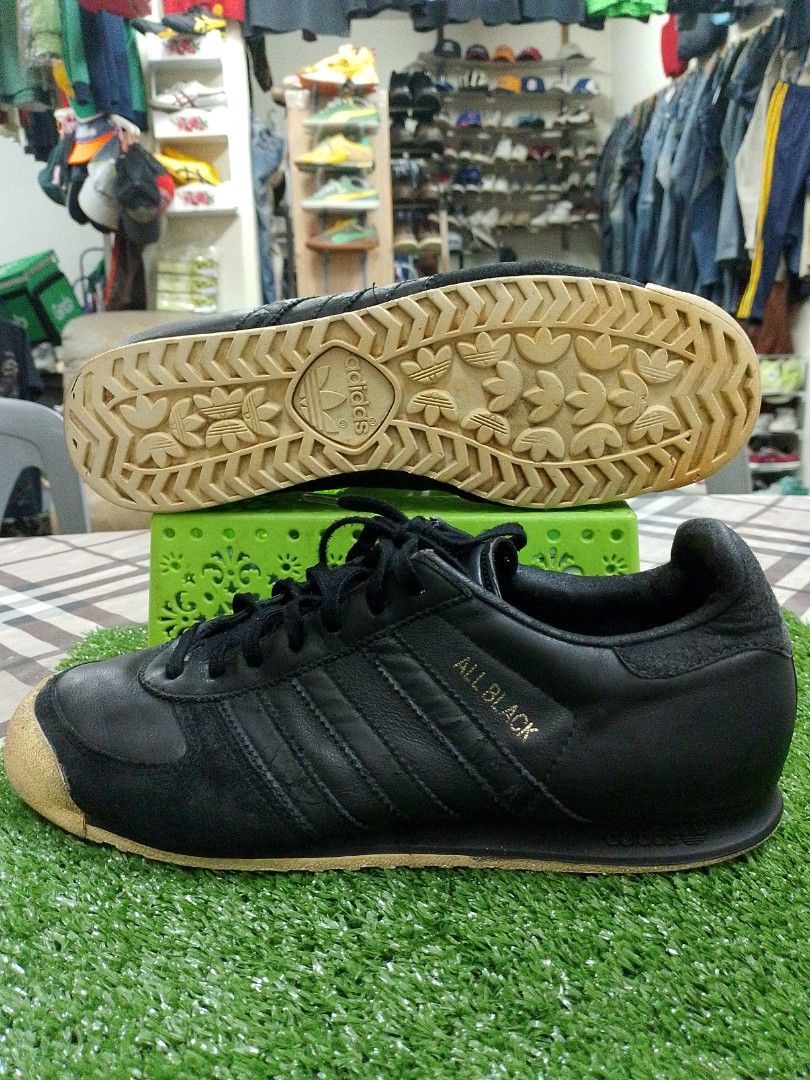 Kasut hotsell adidas vintage