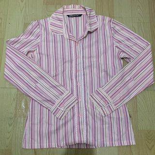Kemeja garis pink wanita