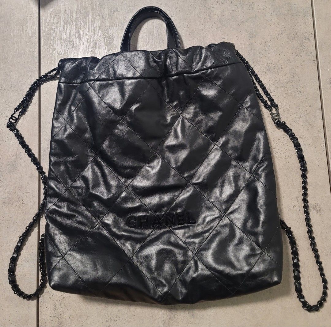 Large Backpack Chanel 22, 名牌, 手袋及銀包- Carousell