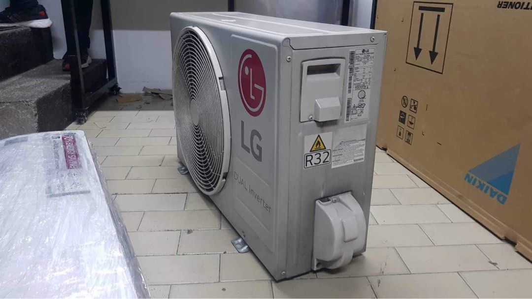 LG Dual Inverter 1.0HP Split Type Aircon, TV & Home Appliances, Air ...