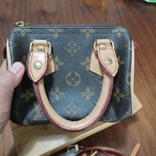 Louis Vuitton, Bags, Rare Gaston Wearable Wallet Eclipse Room With A View  Collection