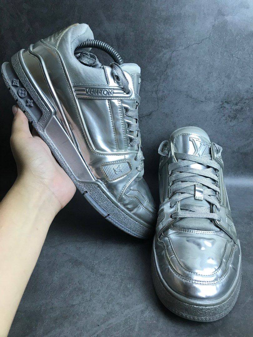 Pre-owned Louis Vuitton Lv Trainer Leather Low Trainers In Silver
