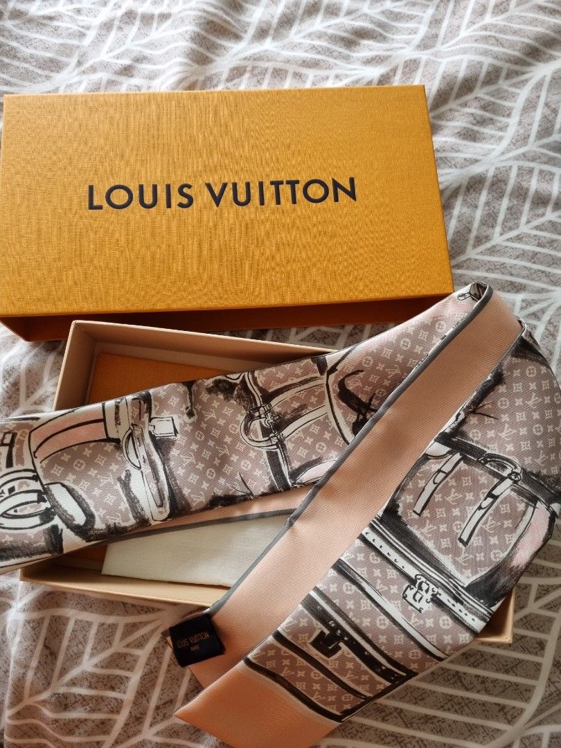 AUTHENTIC LV LOUIS VUITTON Twilly / Trunks Bandeau / Scarf, Luxury, Bags &  Wallets on Carousell
