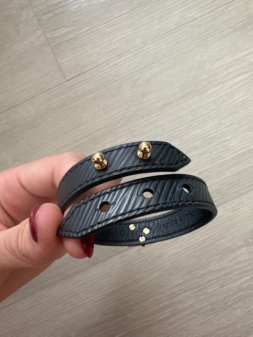 Louis Vuitton Epi Leather Twist It Bracelet (SHF-15332) – LuxeDH