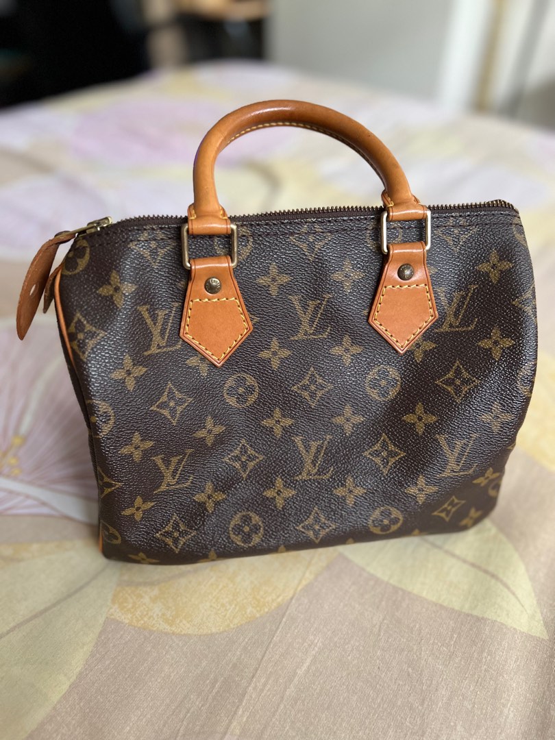 Louis Vuitton Vintage Speedy 25 in Monogram, Luxury, Bags & Wallets on