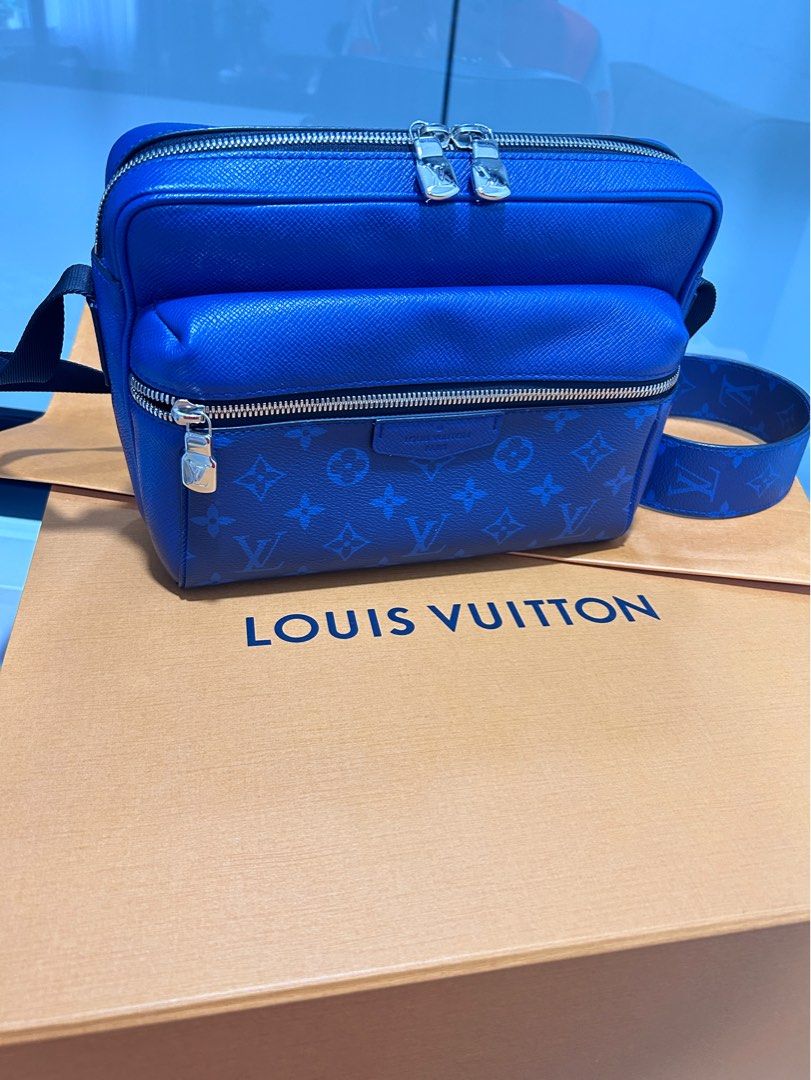 Shop Louis Vuitton Outdoor Messenger (OUTDOOR MESSENGER BAG, SAC MESSENGER  OUTDOOR, M30233, M30242) by Mikrie