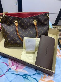 ON THE GO LIMITED LAUNCH Louis Vuitton #M44569  Red and pink, Monogrammed  canvas bag, Product launch
