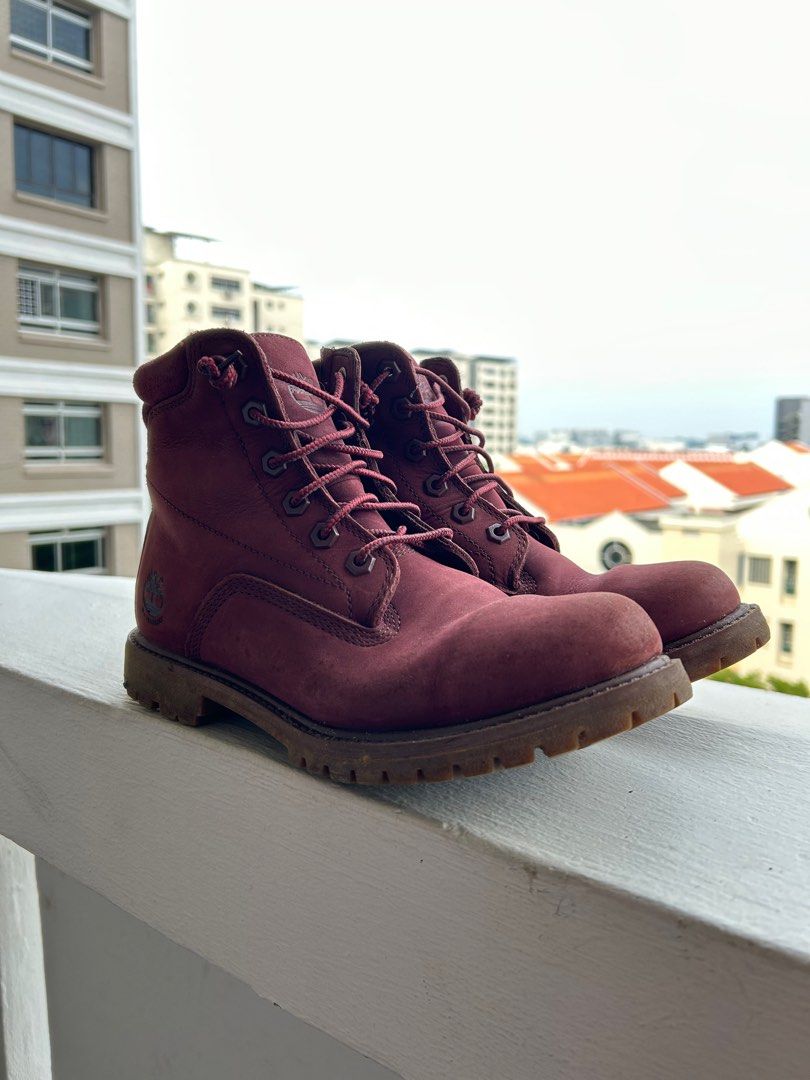 Maroon discount womens timberlands