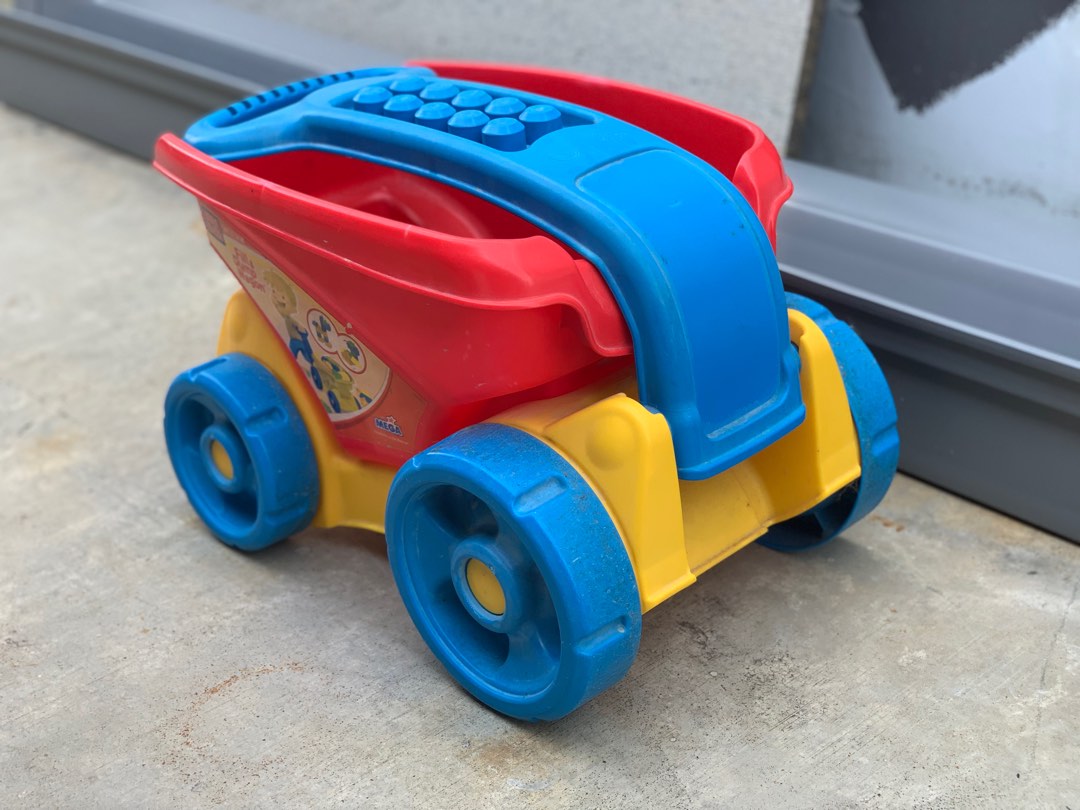 Mega bloks fill and dump wagon clearance
