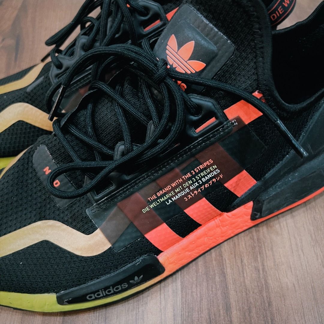 Adidas nmd r1 v2 hot sale men's
