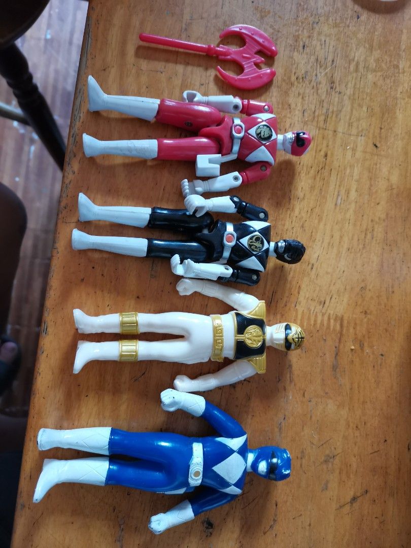 Mighty morphin power ranger (Category: Figurines & Statues) located in Manila. Submitted by borts (Listing ID 1256801881, Image 2). Description: Vintage Bootleg yung dalawang articulated Yung vinyl/sofubi bandai legit.
