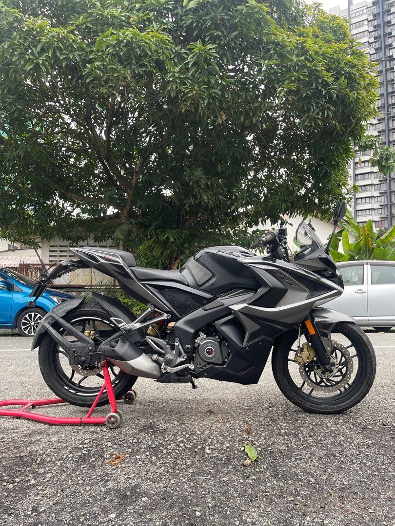 Modenas Pulsar RS200 top Motorbikes on