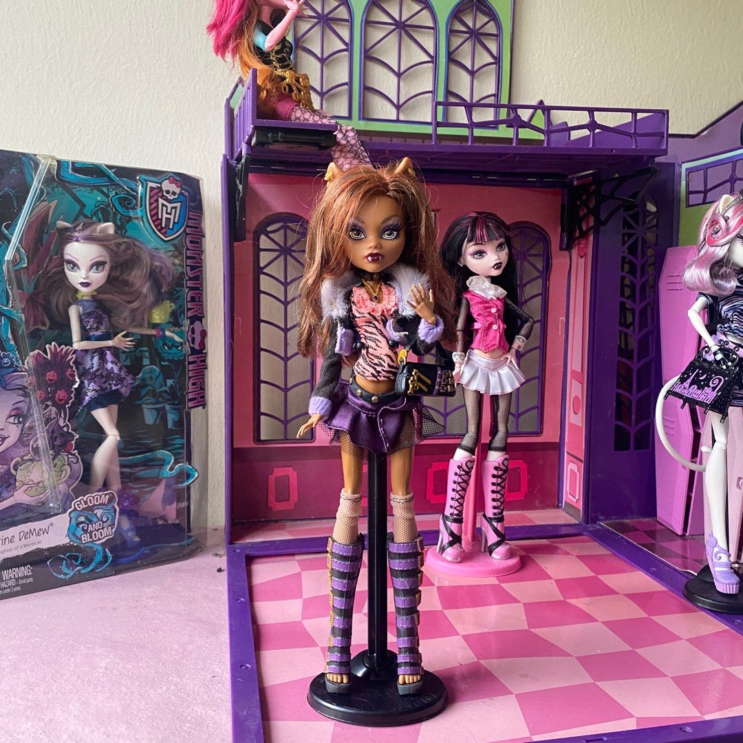 Clawdeen sales and hunter