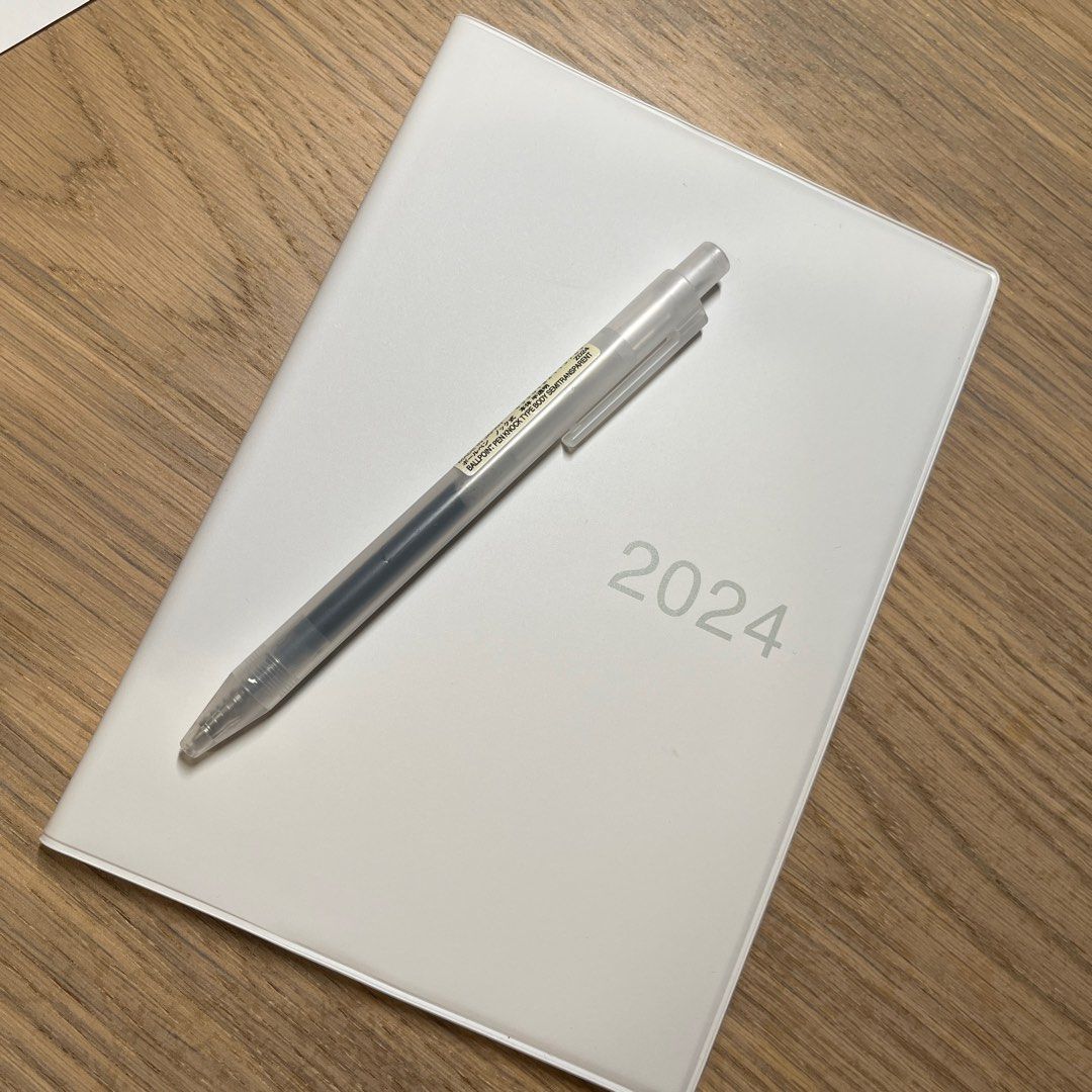 🉐️降 ️MUJI 無印良品 上質紙月週筆記本 2024 手帳本 MUJI 無印良品 年曆 月週 週曆 日曆 年曆本 日曆本 筆記本 全新品