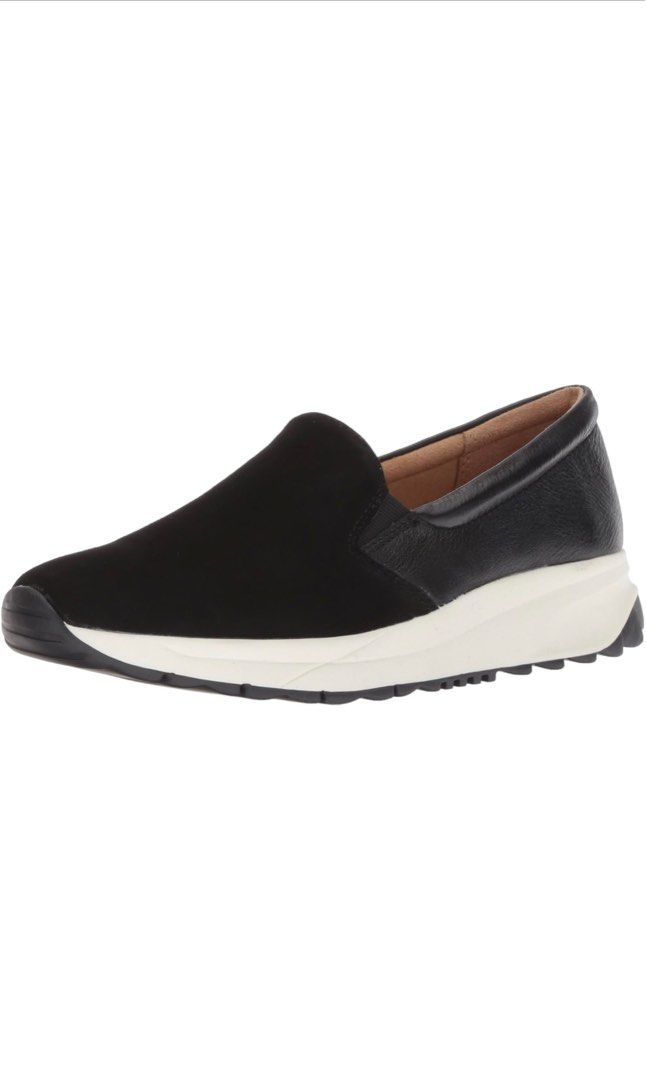 White naturalizer clearance shoes